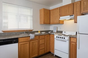 Tate Mason House  - 55+ Community in Seattle, WA - Building Photo
