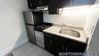 62 Boylston St, Unit 224 in Boston, MA - Building Photo