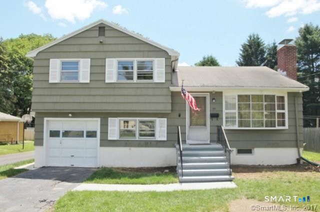 101 Waller Rd in Bridgeport, CT - Building Photo