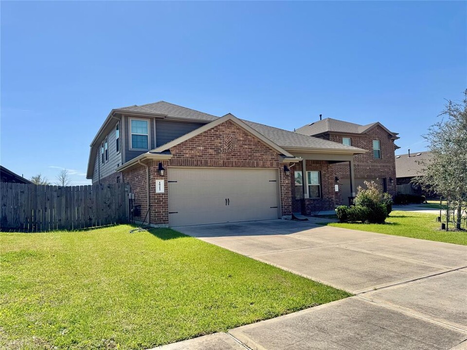 18215 Mulberry Spring Cir in Richmond, TX - Foto de edificio