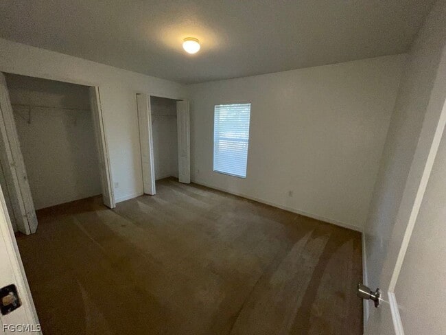 property at 2614 Carol Pl