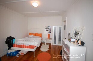 1175 Boylston St, Unit 47 in Boston, MA - Building Photo