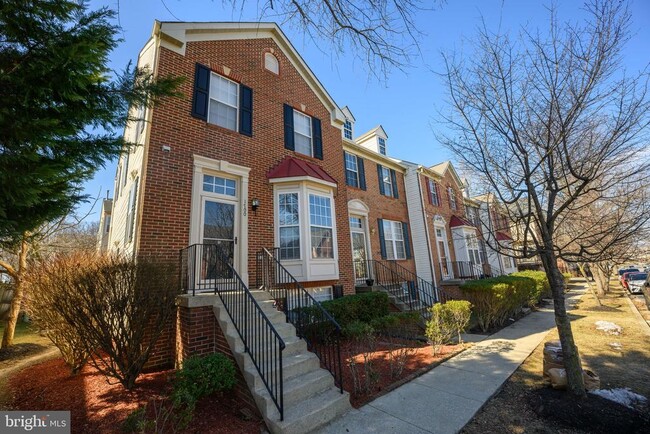 1700 Palmetto Dr in Bowie, MD - Foto de edificio - Building Photo