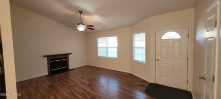 139 Daphne Dr in Hubert, NC - Building Photo - Building Photo