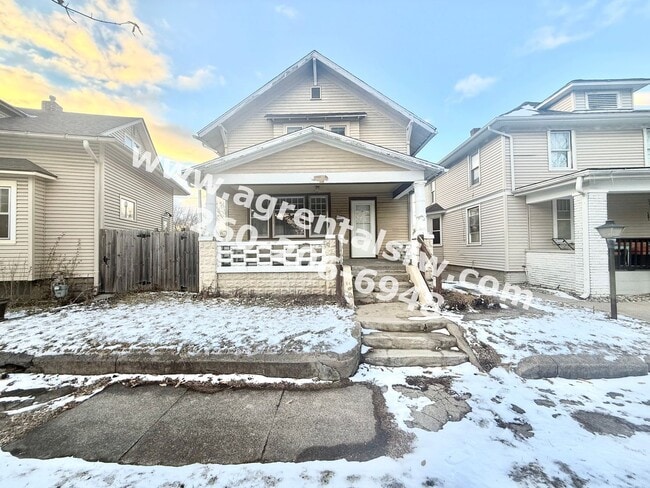 property at 915 Rivermet Ave