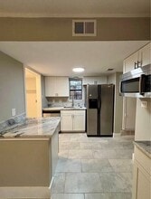 5614 Harvest Hill Rd in Dallas, TX - Building Photo - Building Photo