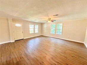 14203 E Ravine Run in Willis, TX - Building Photo - Building Photo