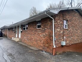 146 Riverview St, Unit 146