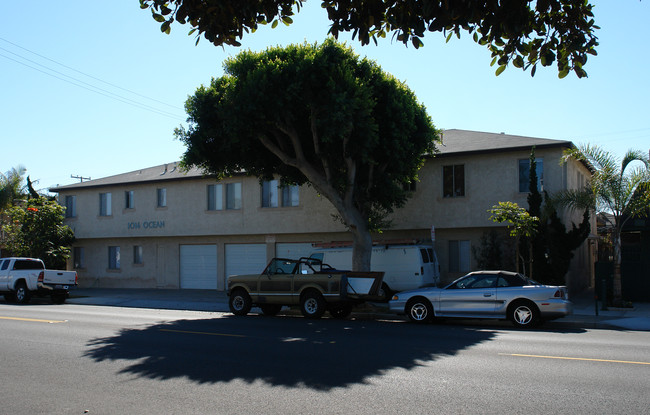 1016 Ocean Ave in Seal Beach, CA - Building Photo - Building Photo