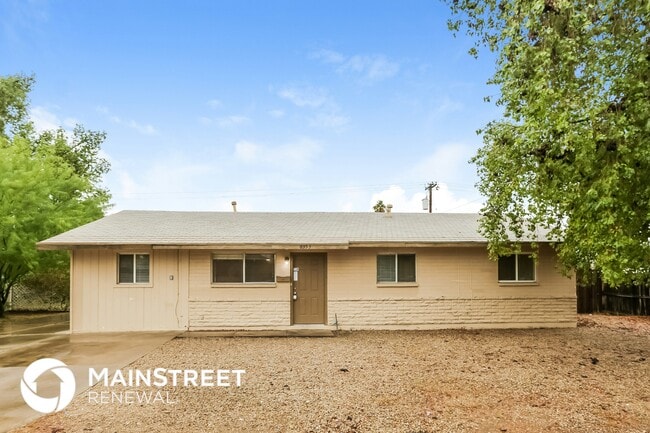 property at 6353 W Keim Dr