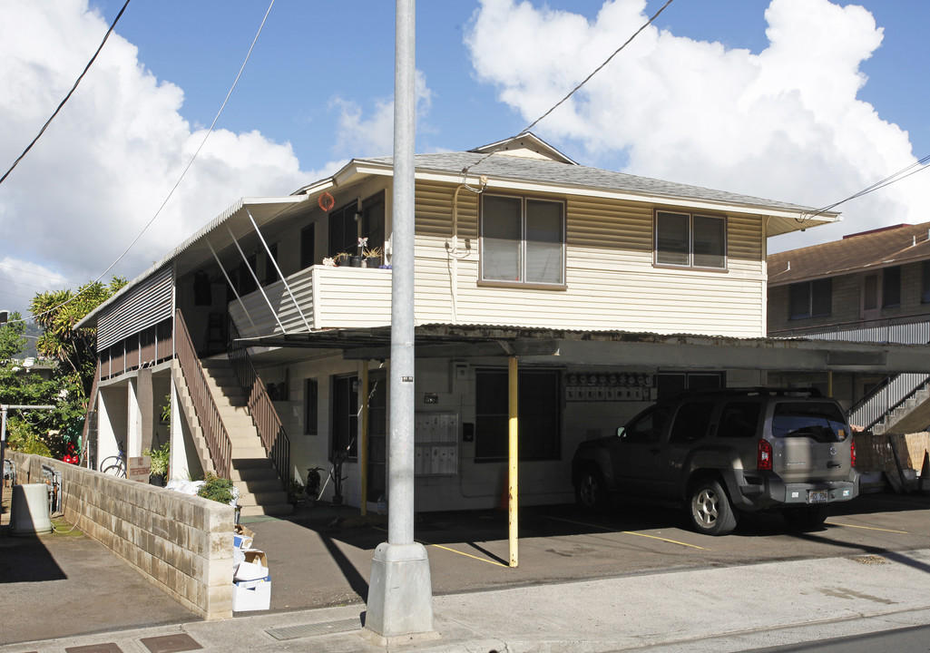 1232 Makaloa St in Honolulu, HI - Building Photo