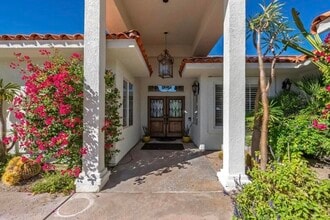 134 Vista Valle in Palm Desert, CA - Building Photo - Building Photo