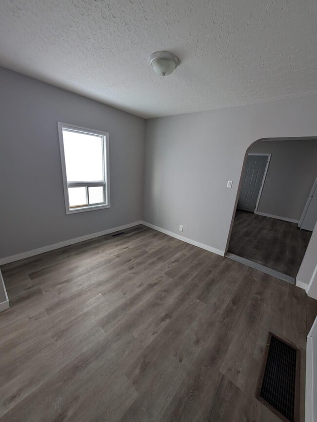 property at 289 Pine St S