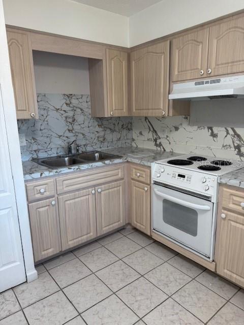 3325 Bee Ridge Rd in Sarasota, FL - Building Photo - Building Photo