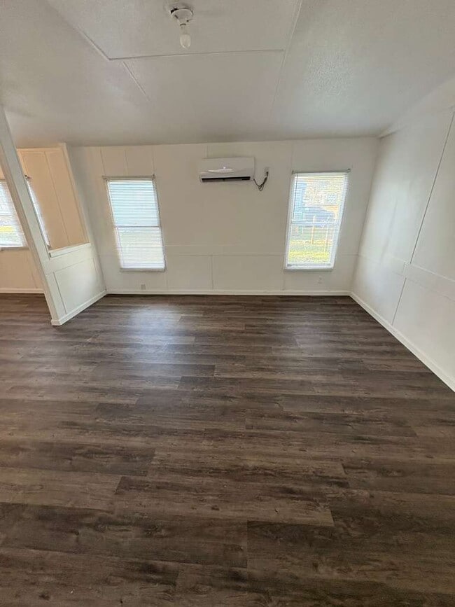 property at 736 Green Acres Ln