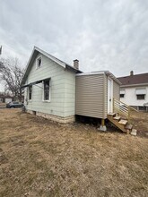 724 E Gift Ave in Peoria, IL - Building Photo - Building Photo