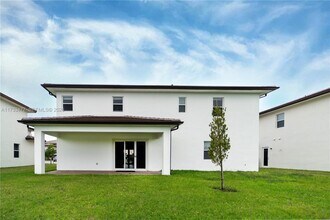 4354 SW 122nd Ter in Davie, FL - Building Photo - Building Photo