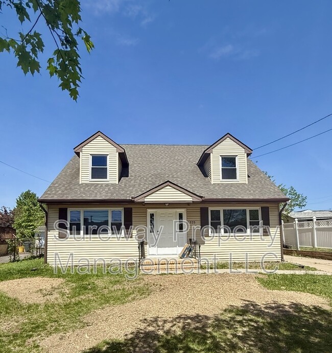 property at 5325 Beacon Ave