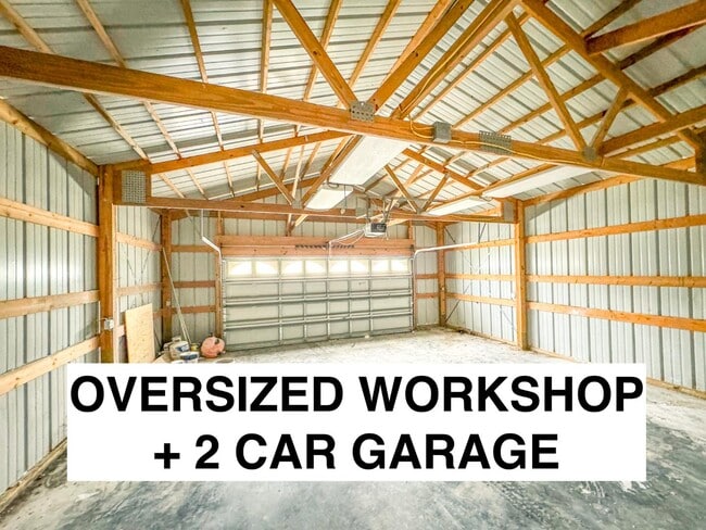 305 Red Haven Dr in Highlands, TX - Building Photo - Building Photo