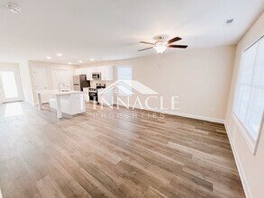 209 Munford St in Lynchburg, VA - Foto de edificio - Building Photo