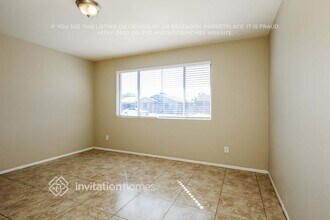 5414 W Wilshire Dr, Unit 121 in Phoenix, AZ - Building Photo - Building Photo