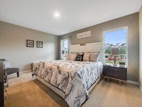 53 Bella Oaks Dr in Port Orange, FL - Foto de edificio - Building Photo