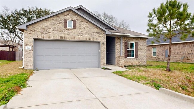 property at 7331 Parkview Dr