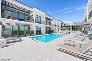850 Central Ave in Naples, FL - Building Photo