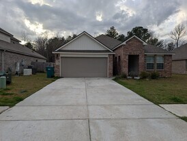 13213 Fowler Dr in Walker, LA - Building Photo