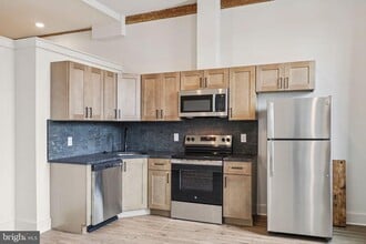 201 Leverington Ave in Philadelphia, PA - Building Photo - Building Photo