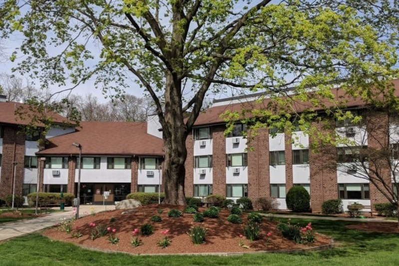 Avery Heights Senior Living in Groton, CT - Building Photo