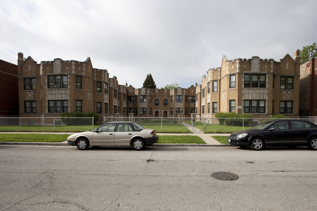 1649 E 85th Pl in Chicago, IL - Foto de edificio