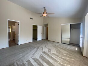 7601 Wynndel Way in Elk Grove, CA - Building Photo - Building Photo