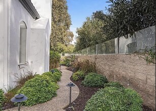 14710 Via del Canon in Del Mar, CA - Building Photo - Building Photo