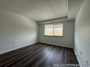 55 Hill Rd, Unit 408 in Belmont, MA - Building Photo - Building Photo