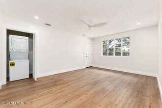 2247 Riverside Ave in Jacksonville, FL - Building Photo - Building Photo