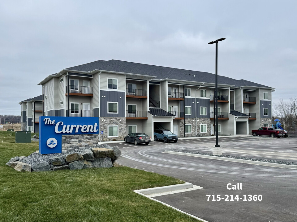 The Current in River Falls, WI - Foto de edificio