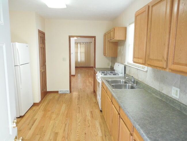 property at 906 23rd St