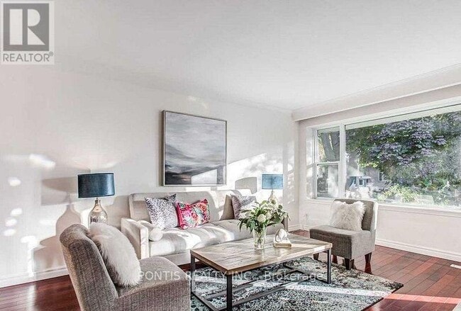 property at 14 Dunboyne Ct