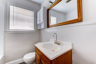 1209 Cabell St in Houston, TX - Building Photo - Building Photo