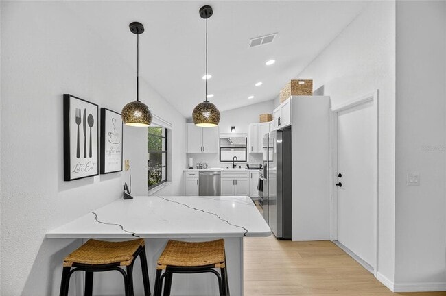 8137 English Elm Cir in Spring Hill, FL - Building Photo - Building Photo