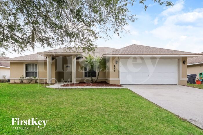 224 Quiet Oak Ct in Davenport, FL - Building Photo