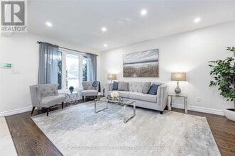 27 Brenlyn Ct in Hamilton, ON - Building Photo - Building Photo