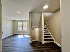 766 Cherry Creek Dr in Grayslake, IL - Building Photo - Building Photo