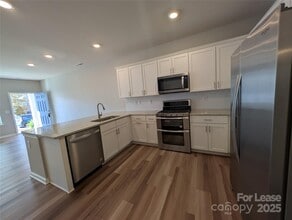 3433 Glenn Hope Wy in Matthews, NC - Building Photo - Building Photo