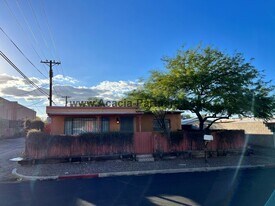 1615 N Tyndall Ave in Tucson, AZ - Building Photo