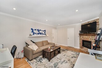 378 Claremont Ave in Montclair, NJ - Building Photo - Building Photo