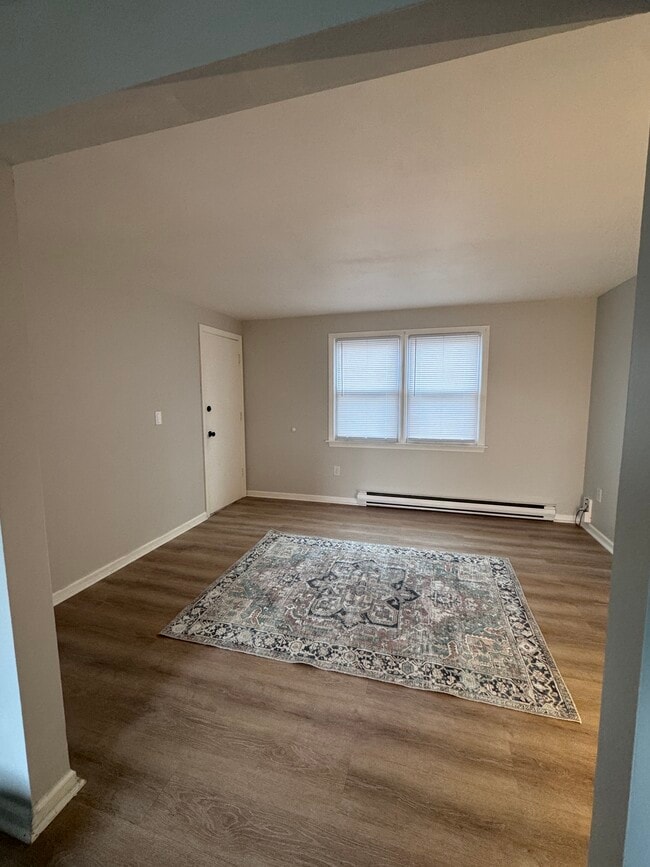 115 Ward St, Unit 1 in Wallingford, CT - Foto de edificio - Building Photo