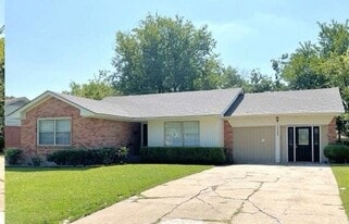 3072 Wallace Wls Ct, Unit WAIT2DB in Crandall, TX - Building Photo