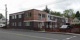 3866 SE Taylor St in Portland, OR - Building Photo